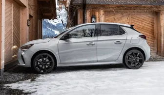 DEZENT TN Black auf Opel Corsa
