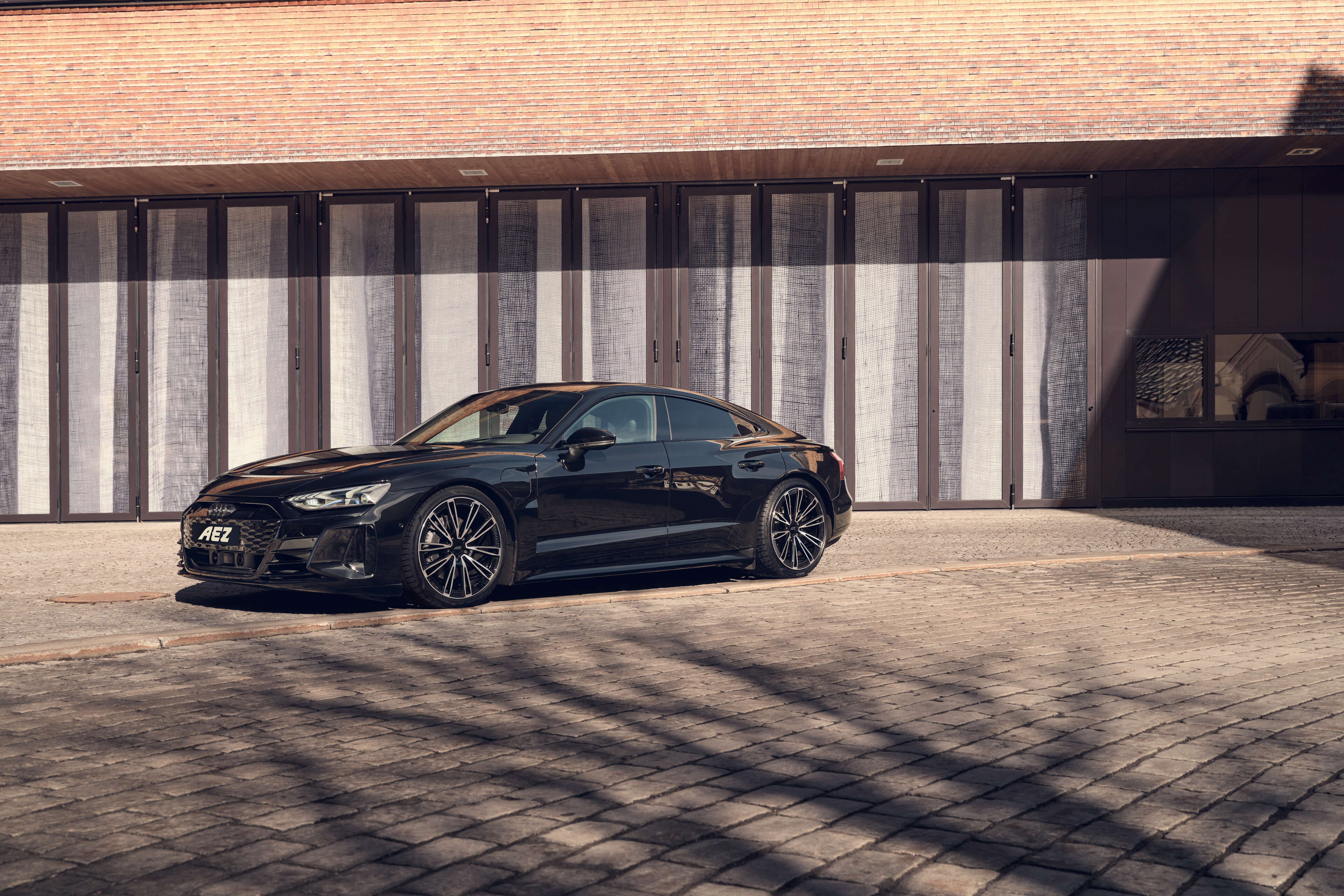 AEZ Alaska dark Audi e-Tron GT Front Winter
