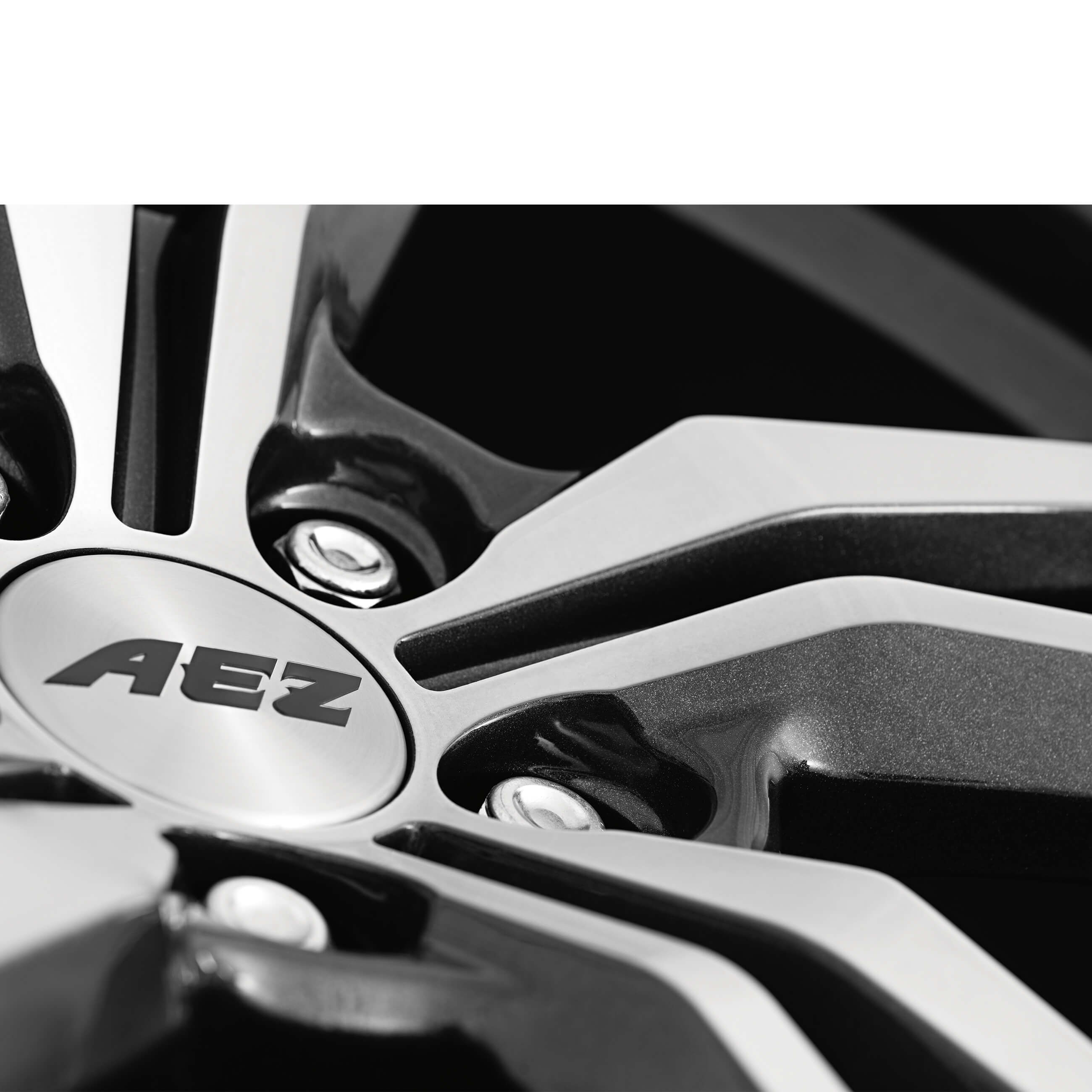 AEZ North dark detail 2 front polished