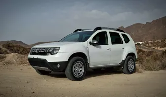 DOTZ 4x4 Dakar Dacia Duster front