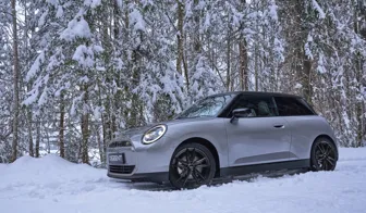 DEZENT KF black Mini Cooper front