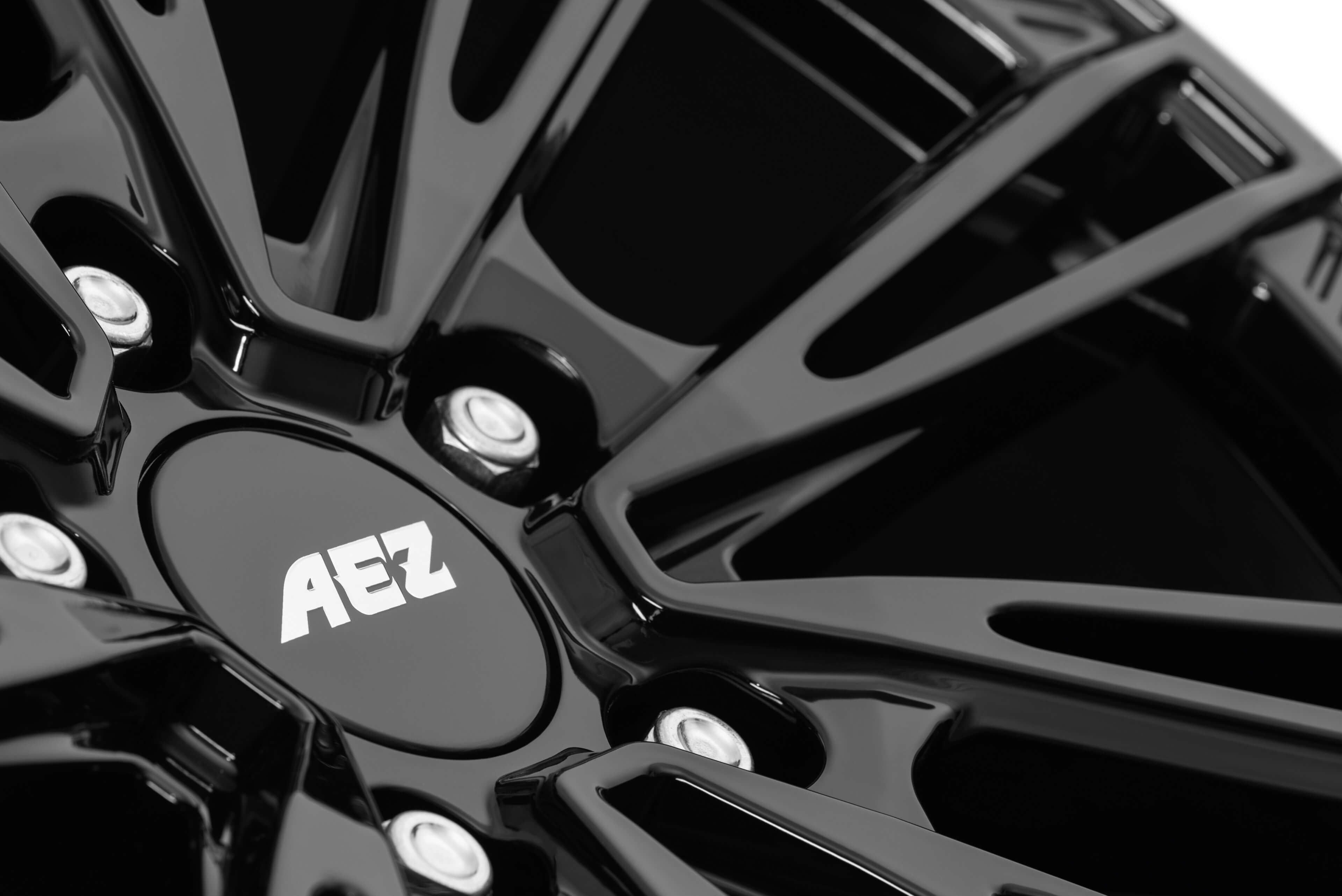 AEZ Alaska black detail bolt circle hub cap