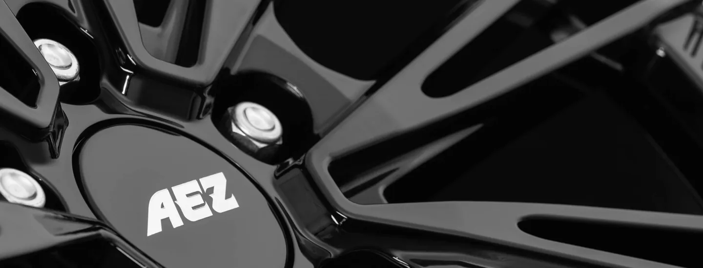 AEZ Alaska black detail bolt circle hub cap