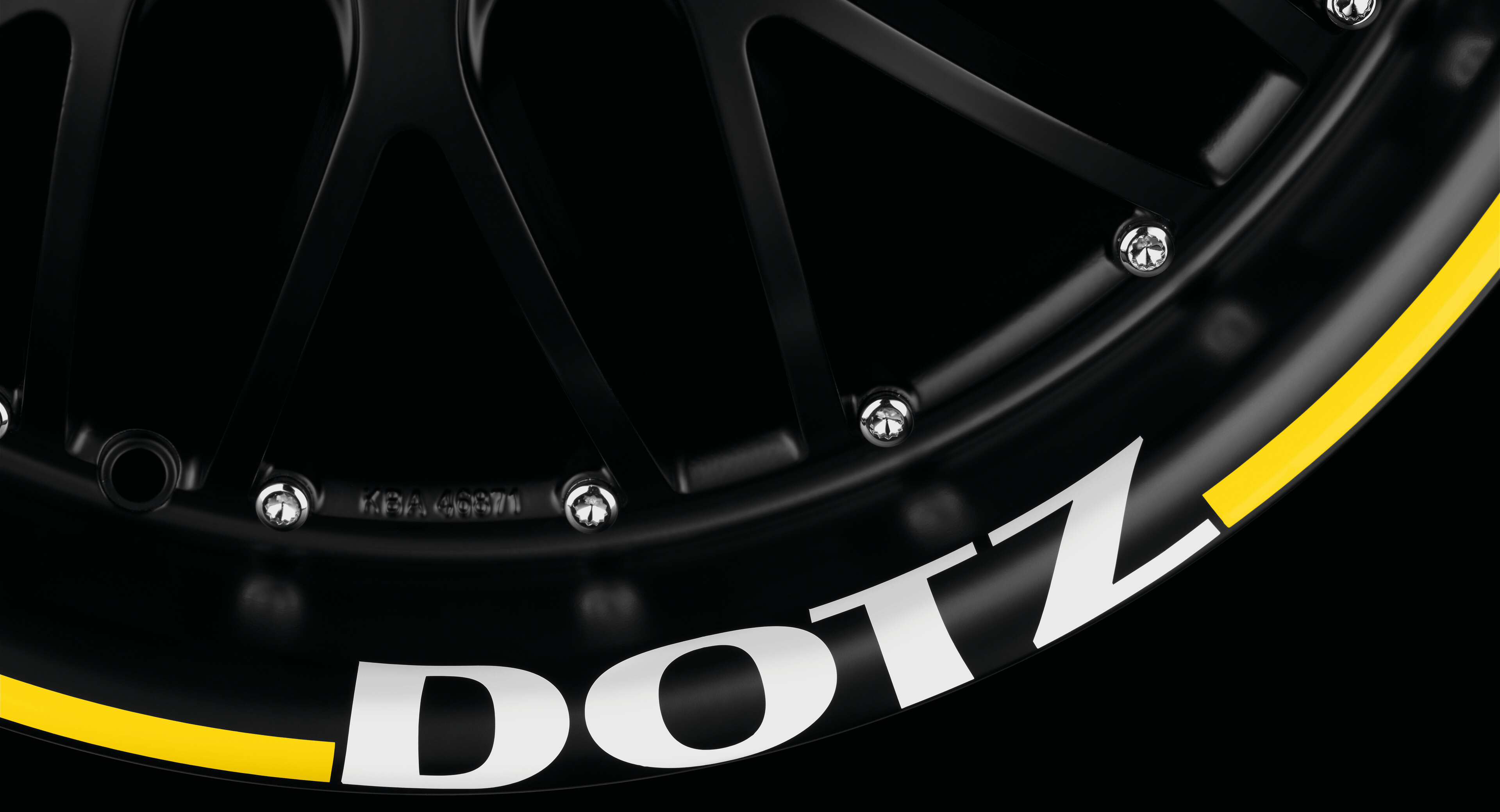 DOTZ Mugello dark detail