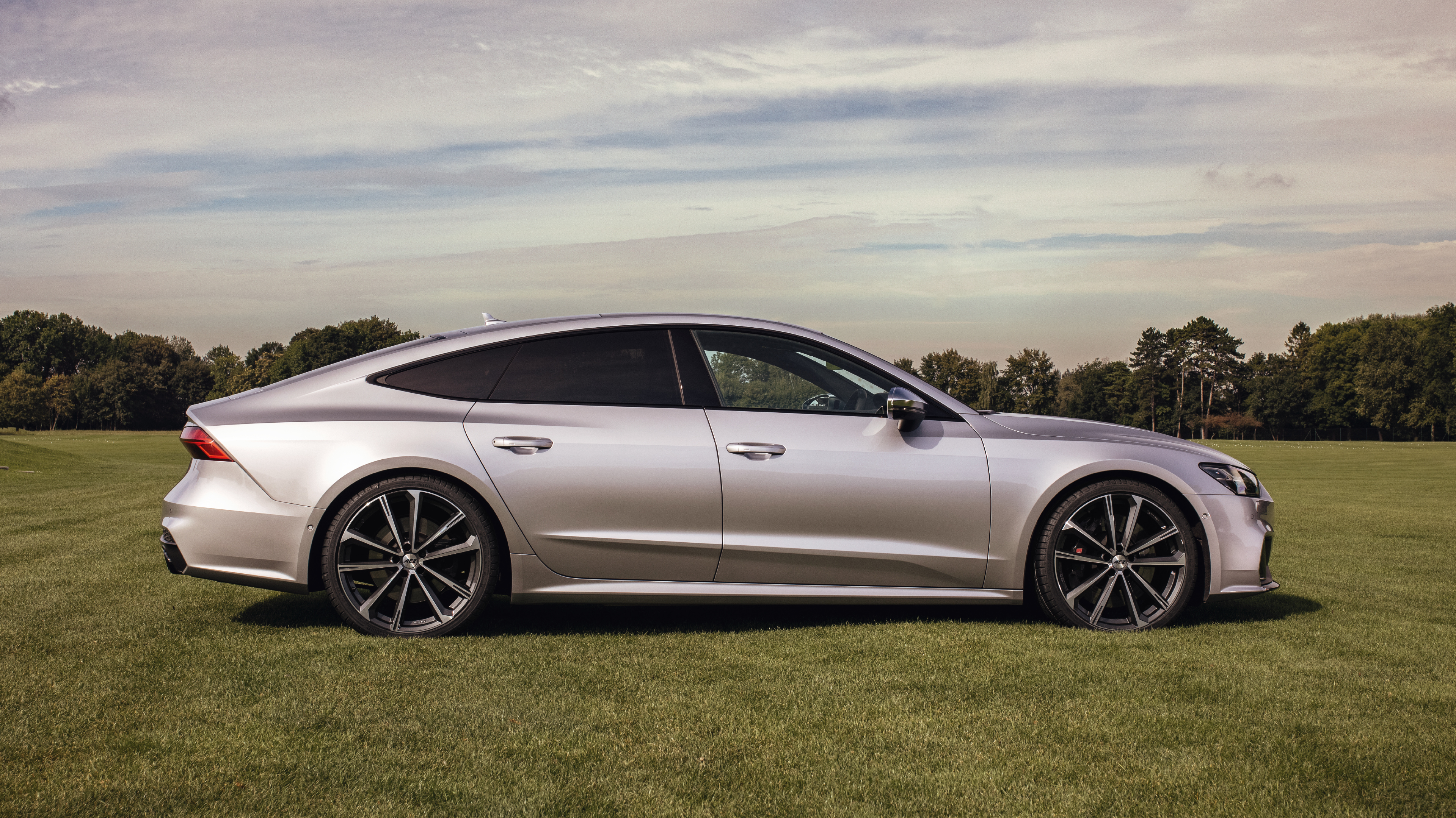 Audi S7 med AEZ Aruba dark fälgar från OCL Brorssons