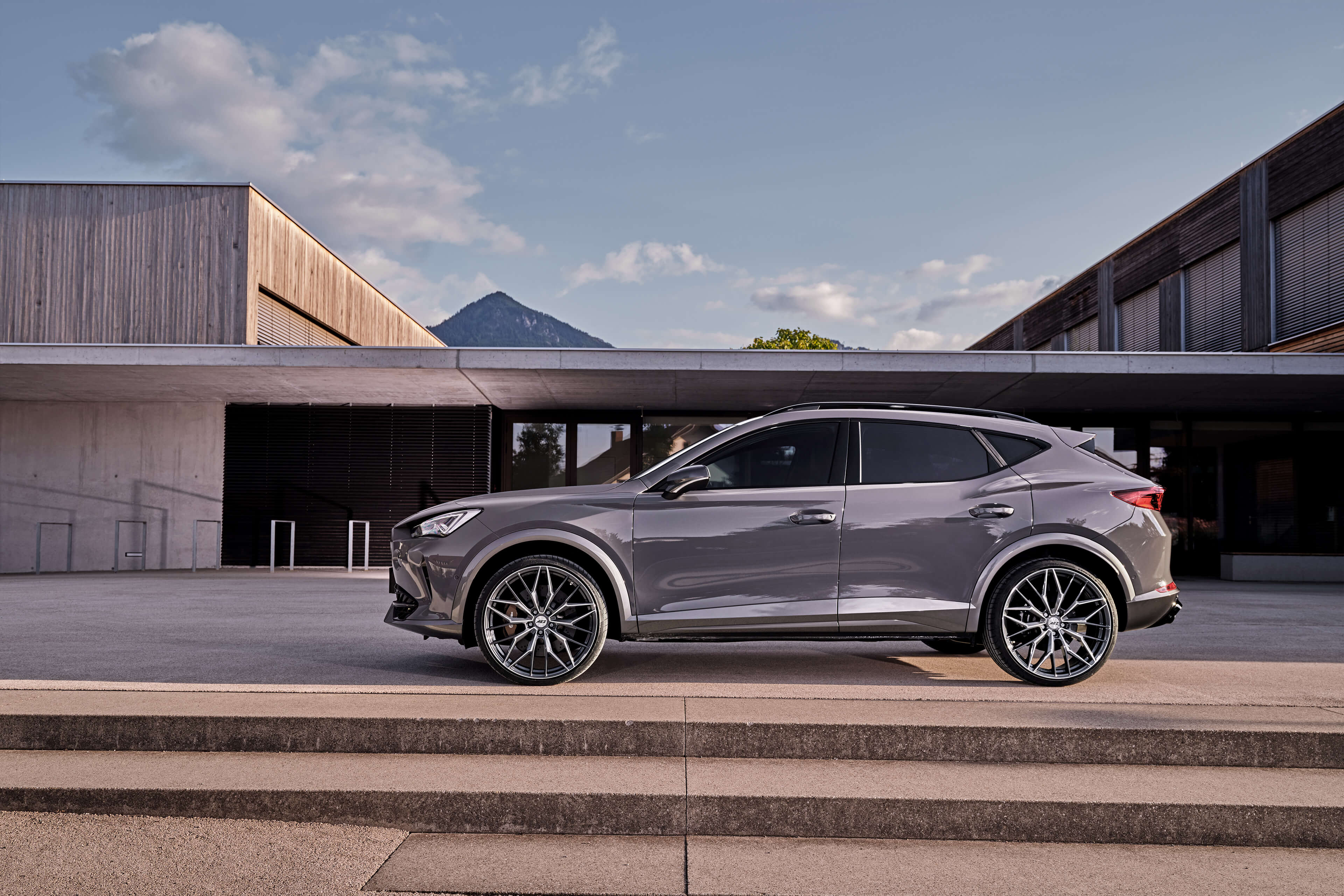 AEZ Porto dark Cupra Formentor Seite