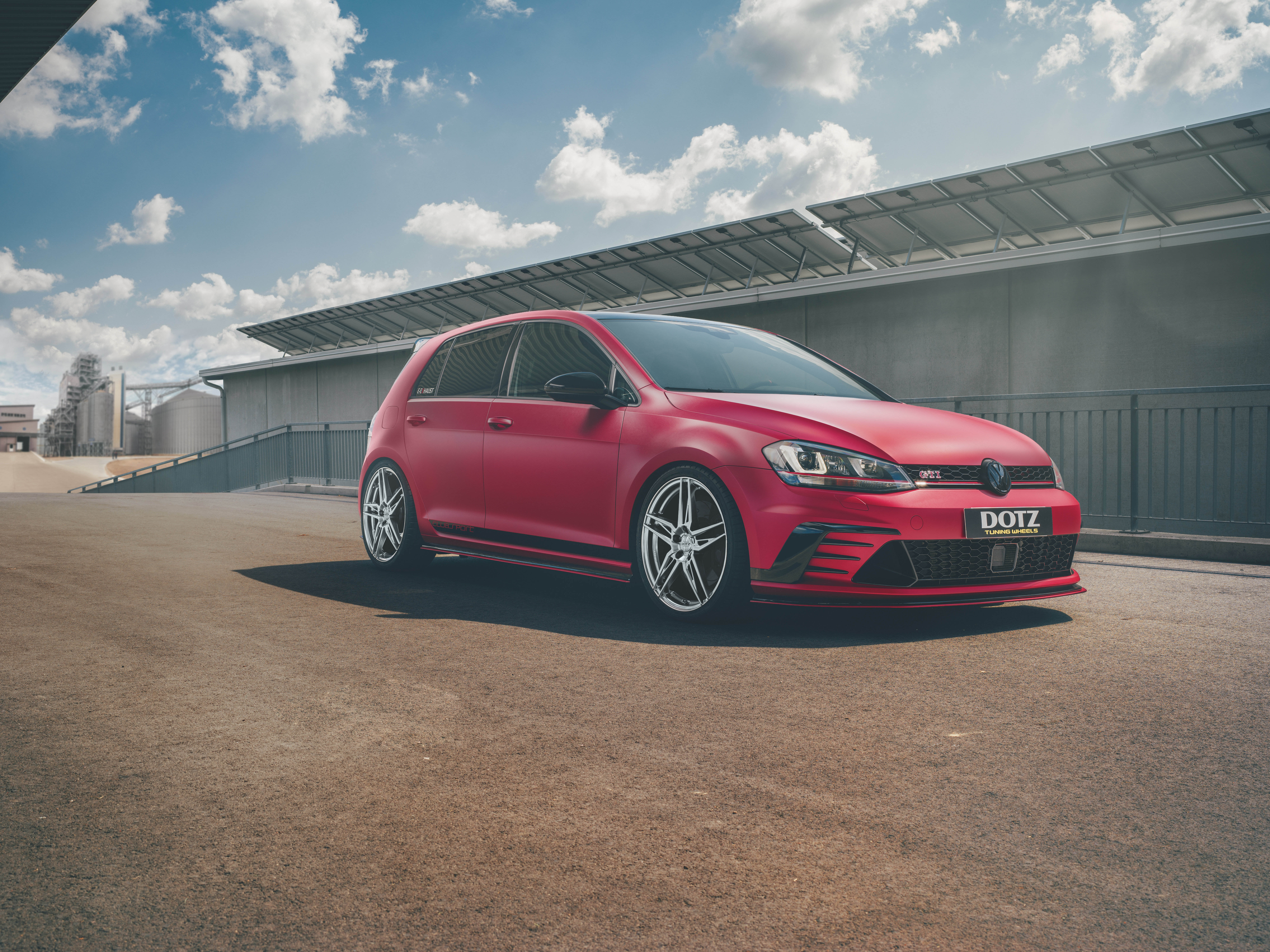 DOTZ Interlagos Shine Golfvii Imagepic04