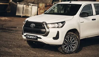 DEZENT KC dark Toyota Hilux front