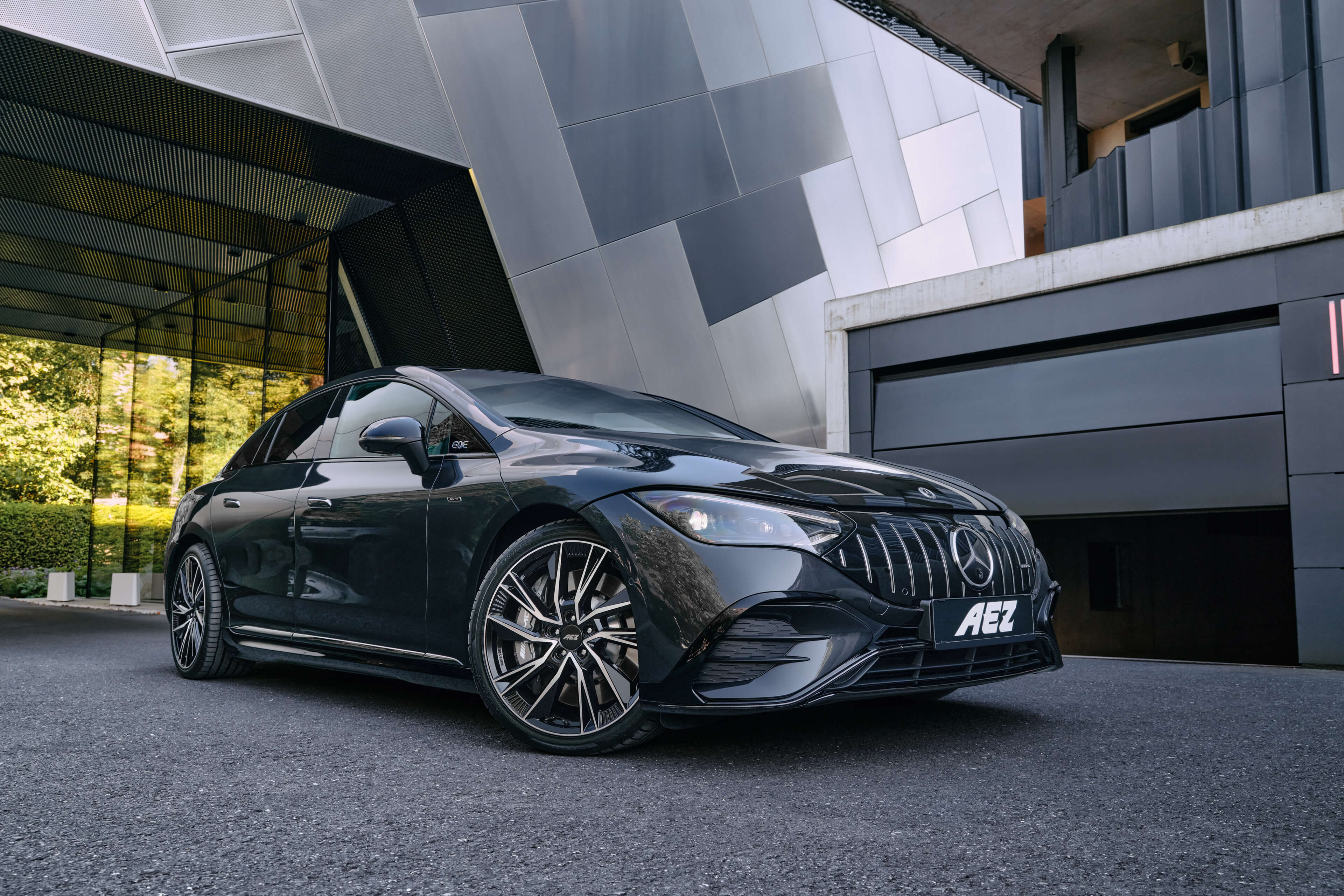 AEZ Havanna dark Mercedes EQE front 
