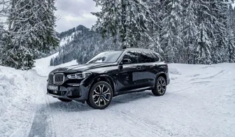 DEZENT TV dark BMW X5 frontal