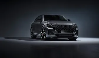 AUDI RSQ8 MAK STARK BLACK MIRROR (1)