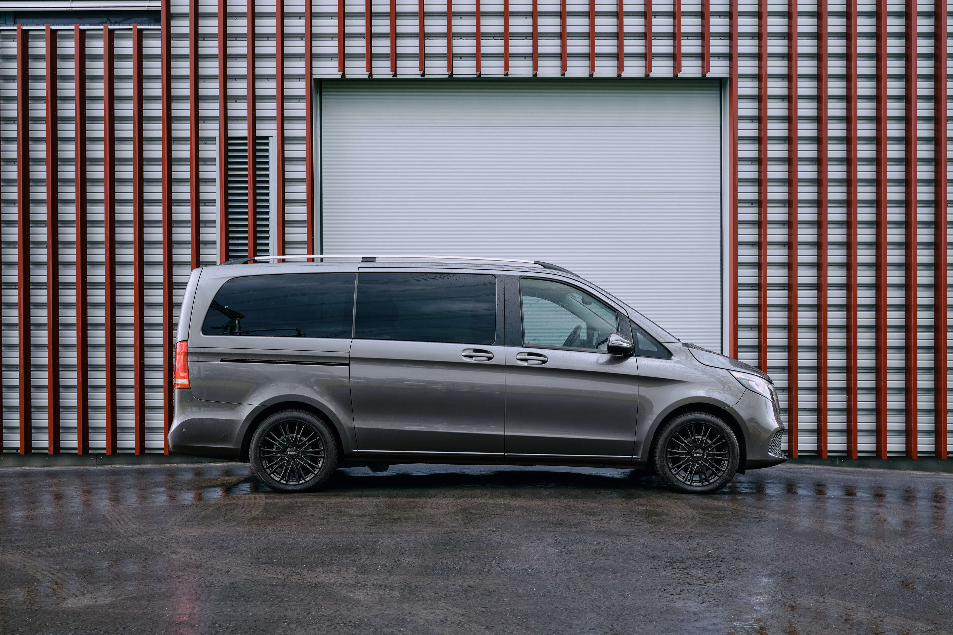 DEZENT KE black Mercedes V Seite