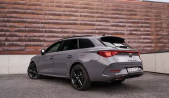 DEZENT TU black Leon Cupra Heck