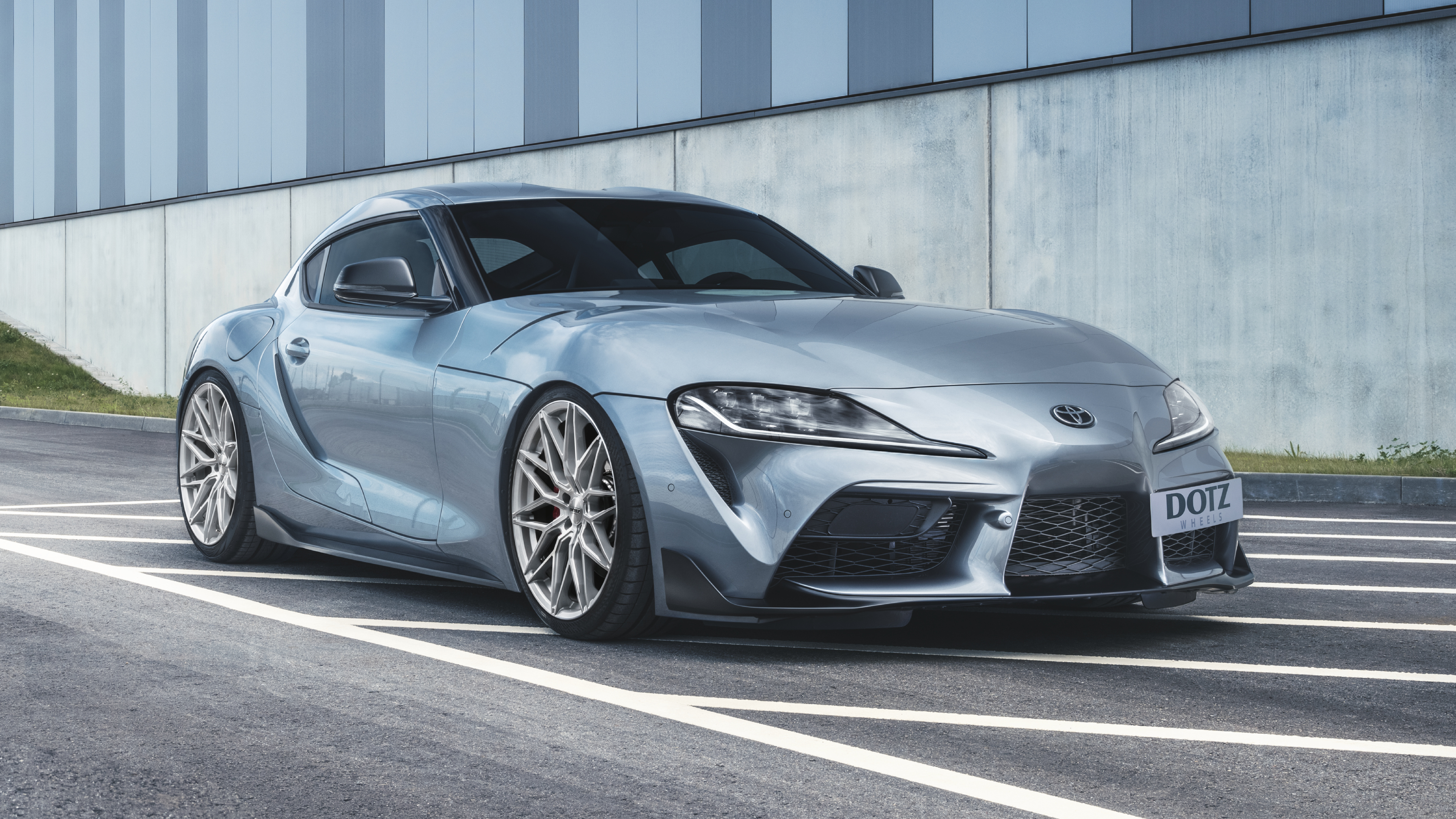 Toyota Supra med DOTZ Suzuka blaze fälgar från OCL Brorssons