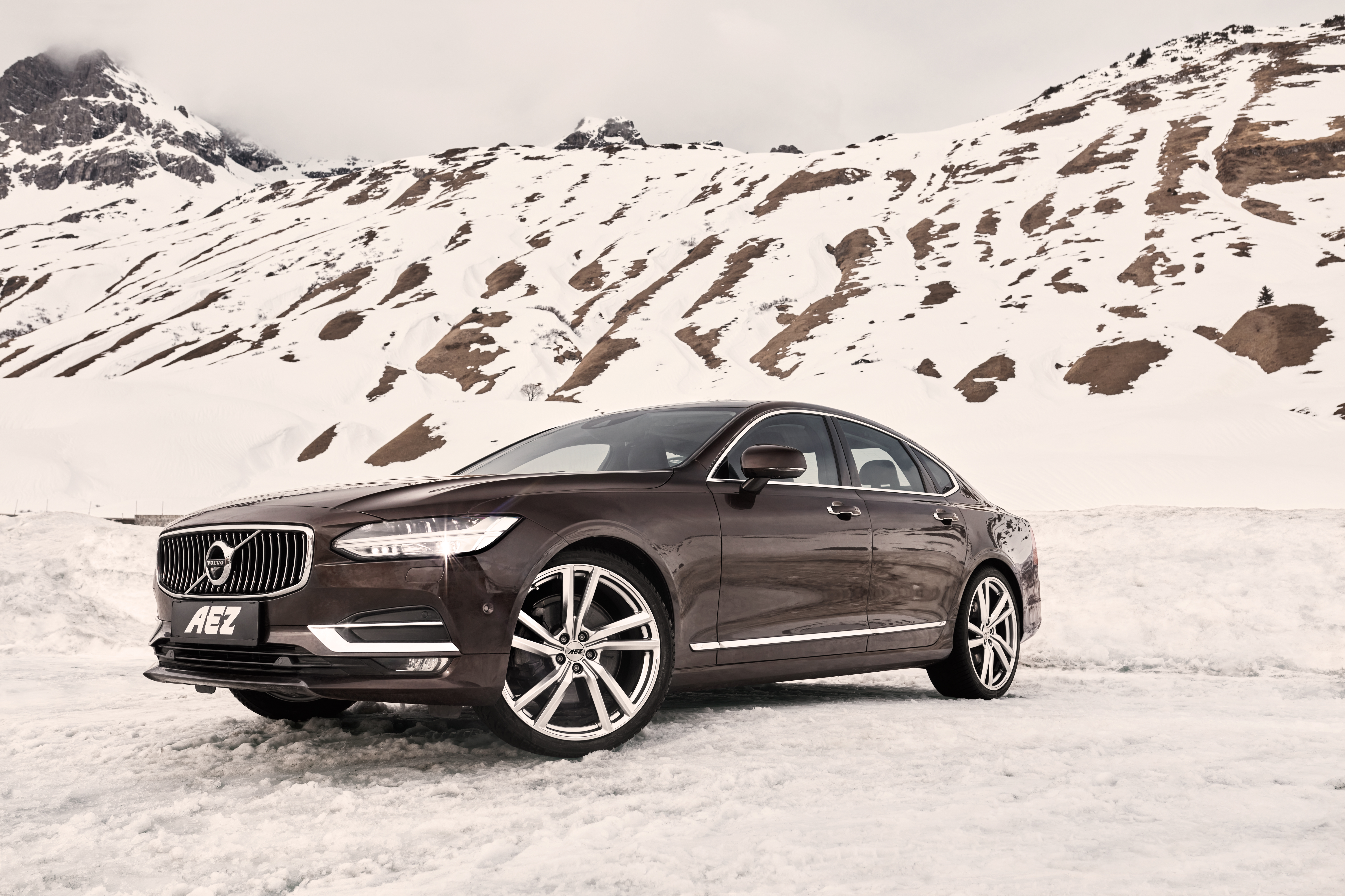 AEZ North High Gloss Volvo S90 Winterpic02