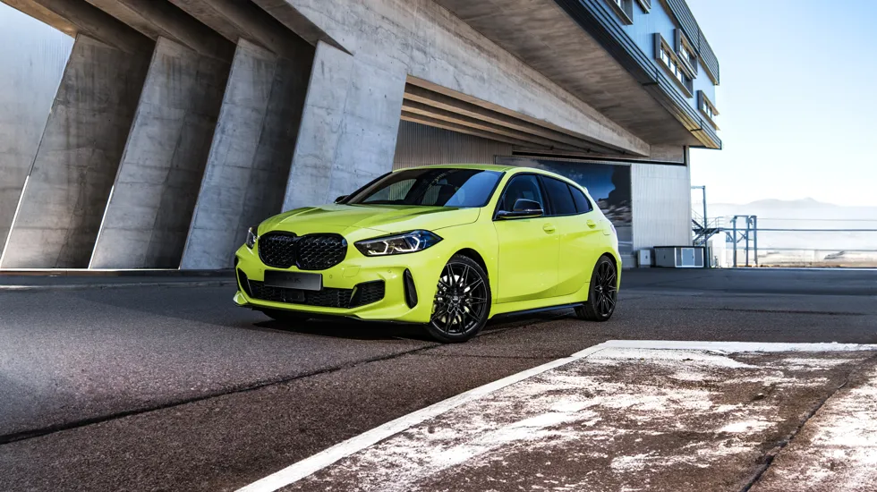 BMW M1 MAK KÖNIG GLOSS BLACK (1)