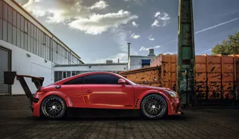 DOTZ Revvo black Audi TTRS side