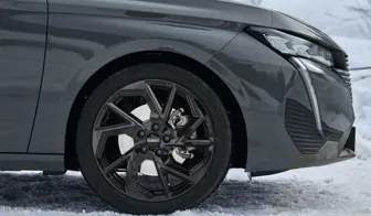 DEZENT AP black Peugeot 308 detail